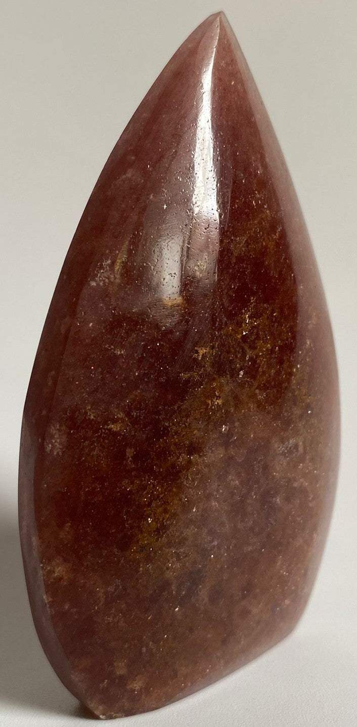 Sculptura Cuart Capsuna rosu 8.9cm piatra semipretioasa naturala
