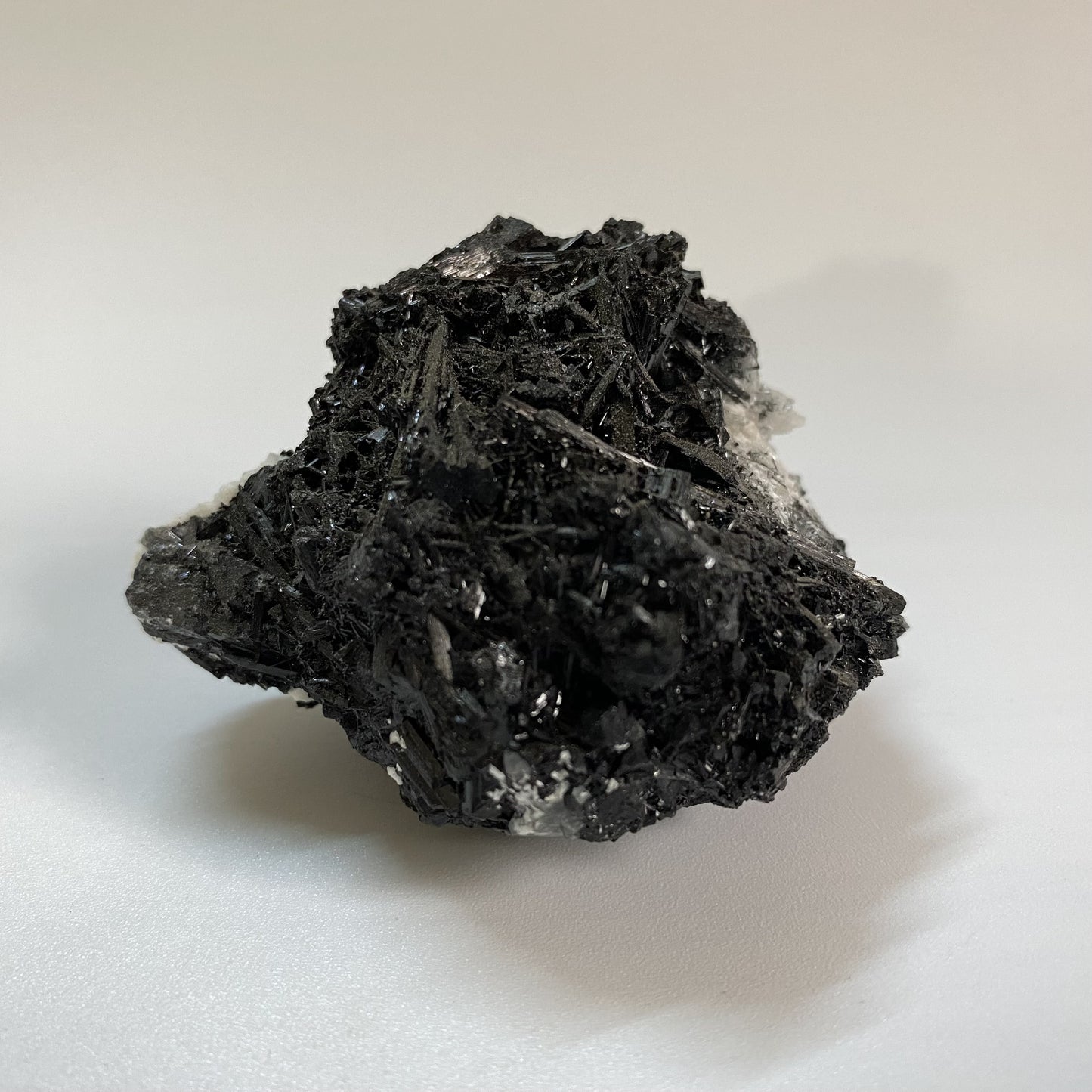 Turmalina Neagra Cristalizata - Specimen piatra semipretioasa