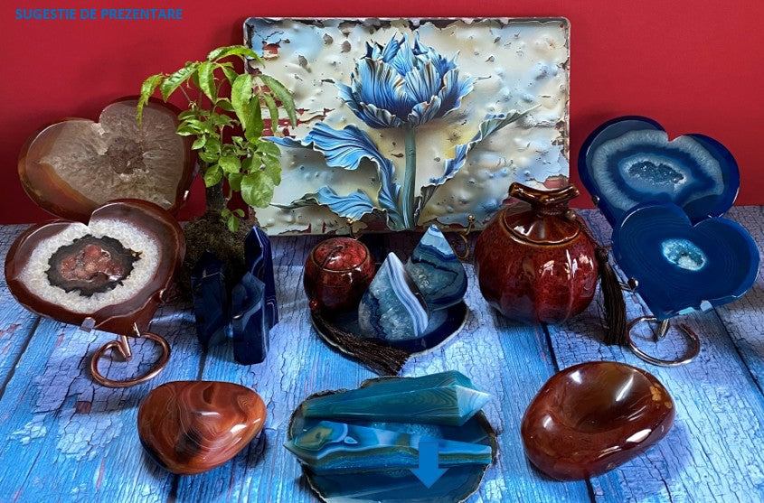 Felie geoda Agat Albastru naturala de 14cm cu suport plastic inclus