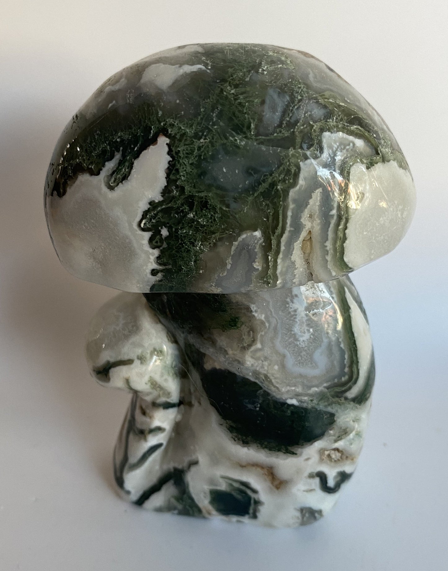 Ciuperca sculptata din Agat Muschi semipretios, obiect natural decorativ.