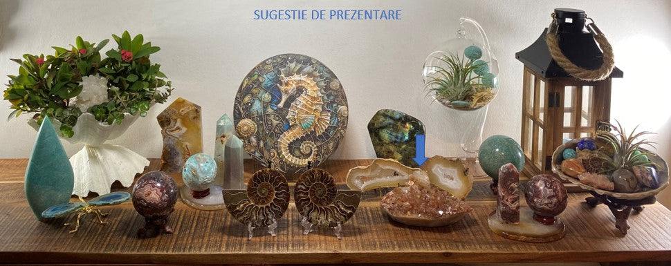 Set semipretioase Cuart Rosu cluster si felii geoda Agat Natural pe suport metalic, prezentare decorativa la masa din lemn