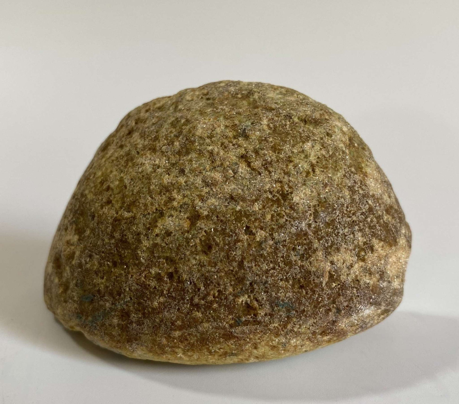 Geoda agat natural maro 7.9cm piatră semiprețioasă naturală