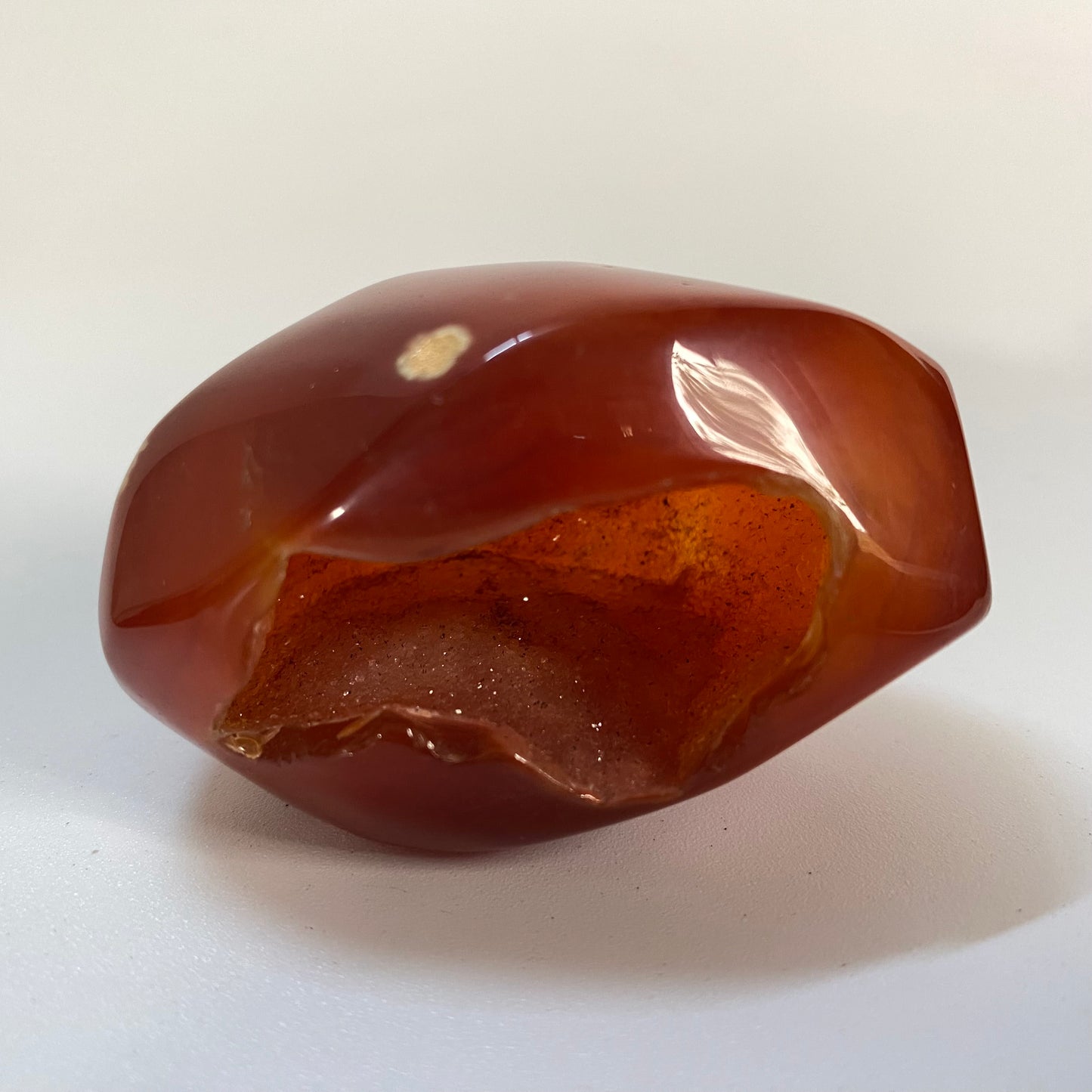 Agat Rosu - Geoda piatra semipretioasa