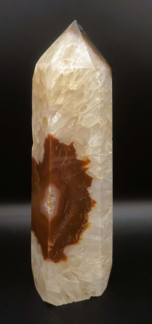 Obelisk stone carved from Agat Rosu semi-precious gemstone with distinctive red and white patterns