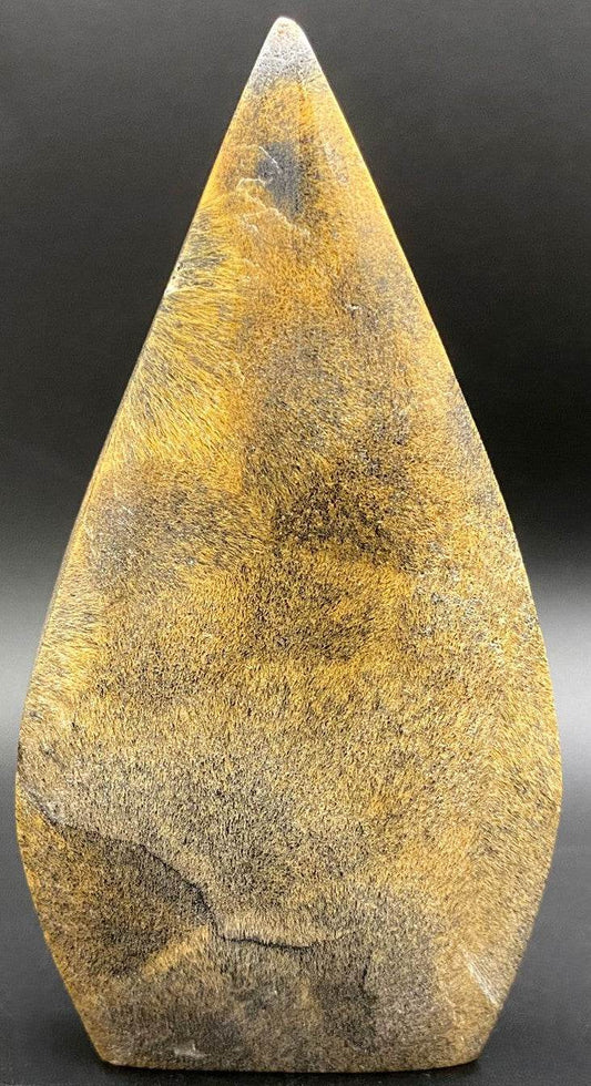 Sculptură din Agat Rutilat de 10 cm, piatră semiprețioasă naturală, obiect unicat din fotografie
