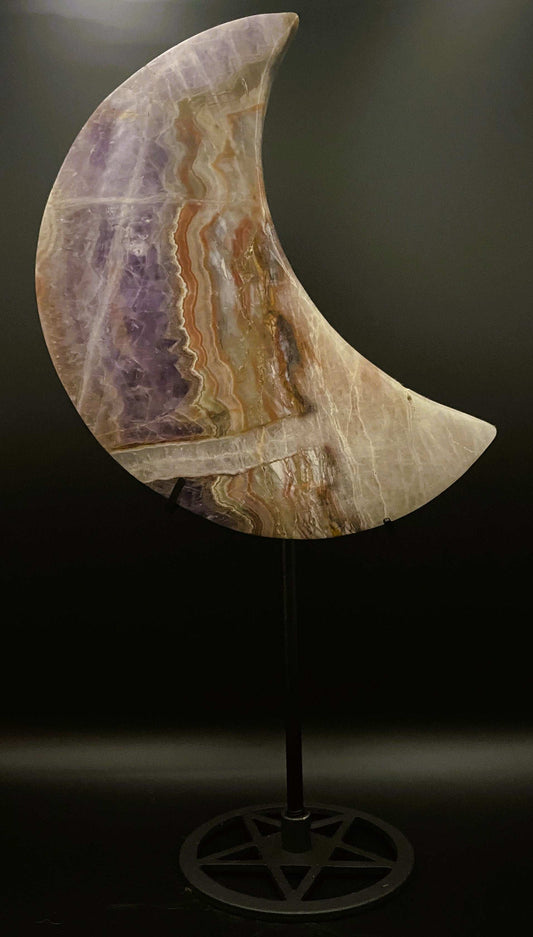Lună semiprețioasă din ametist-agat pe suport metalic negru