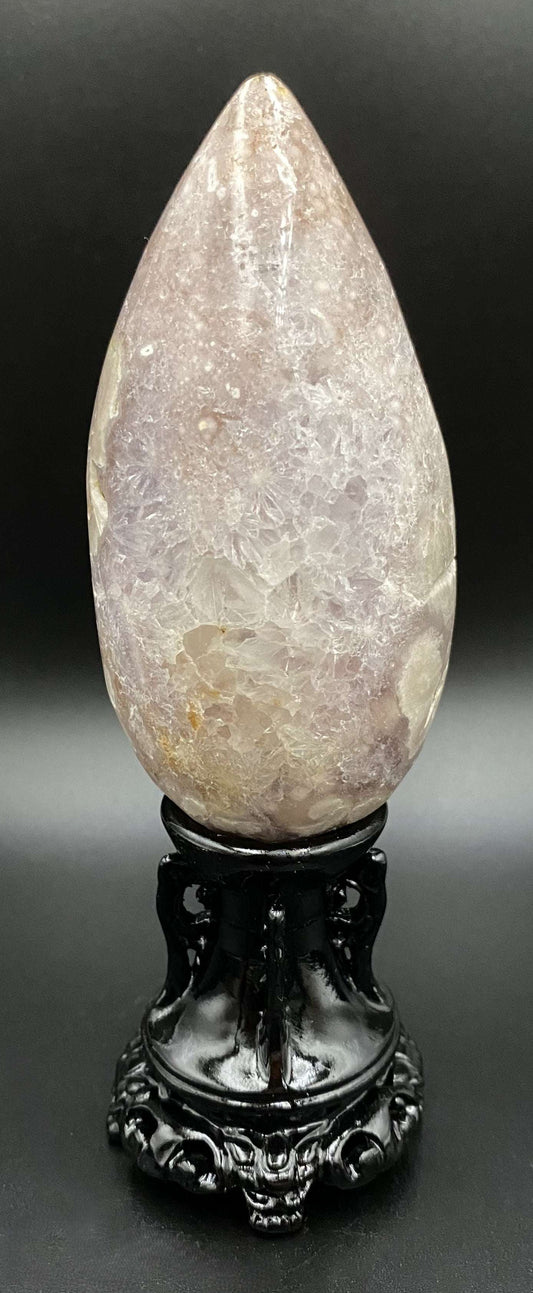 Ou din ametist roz natural pe suport negru decorativ 9.8cm