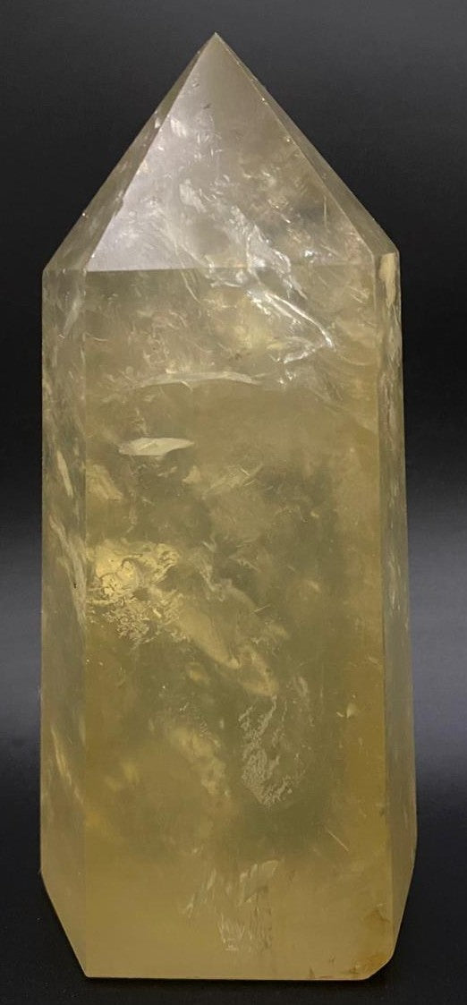 Obelisc 14.6cm din cristal de citrin pe fundal negru