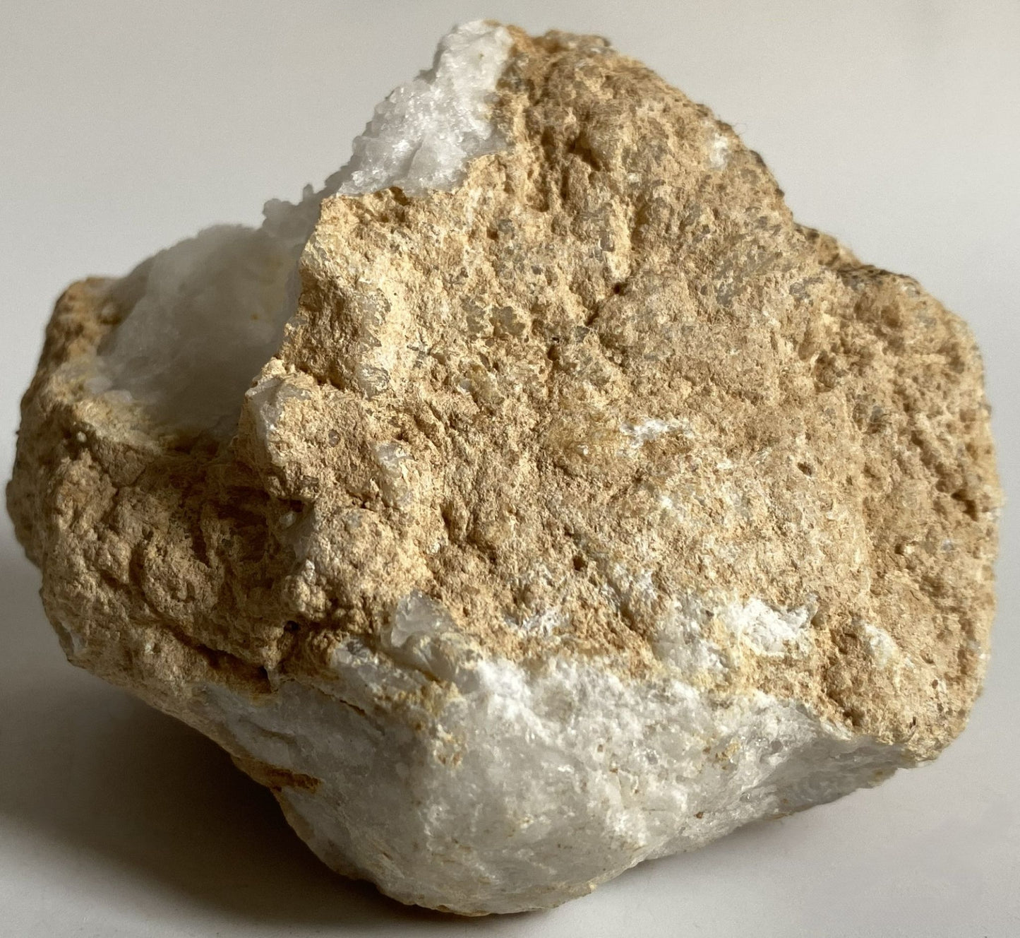 Cuart Alb - Geoda 8.5cm - Pietre Semipretioase Naturale
