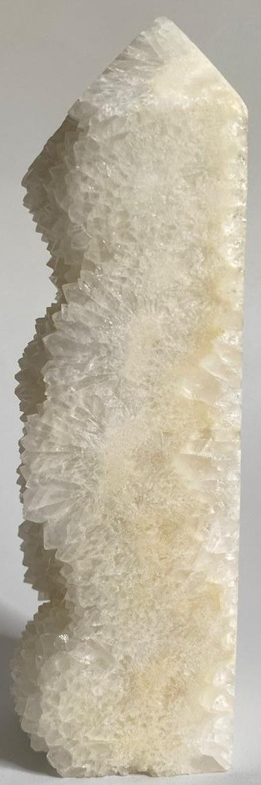 Obelisc brut din Cuart Alb natural de 13.6cm, piatră semiprețioasă albă