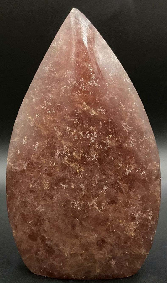 Sculptura din Cuart Capsuna roșu de 8.9cm, piatră semiprețioasă naturală