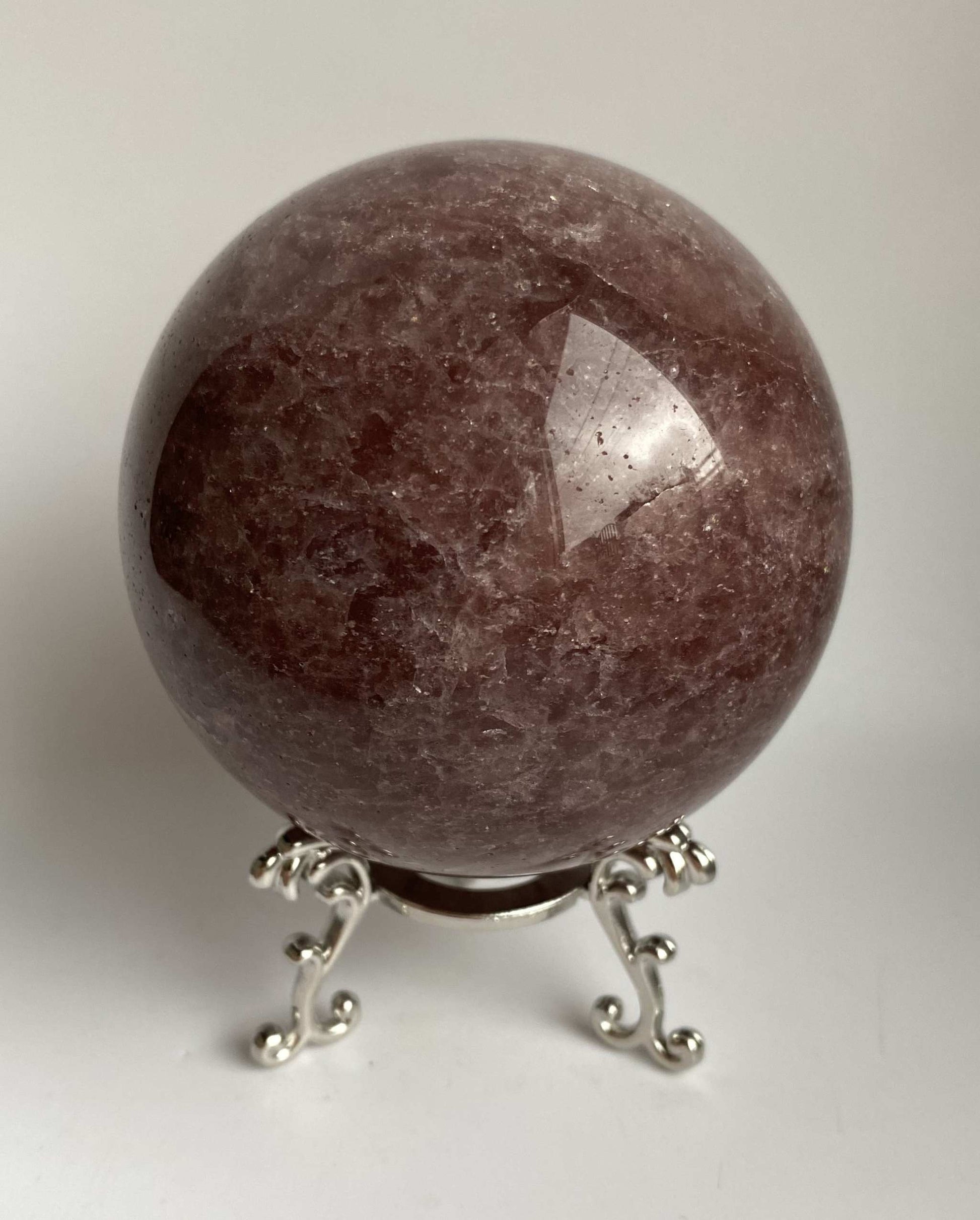 Sfera Cuart Capsuna pe suport metalic elegant