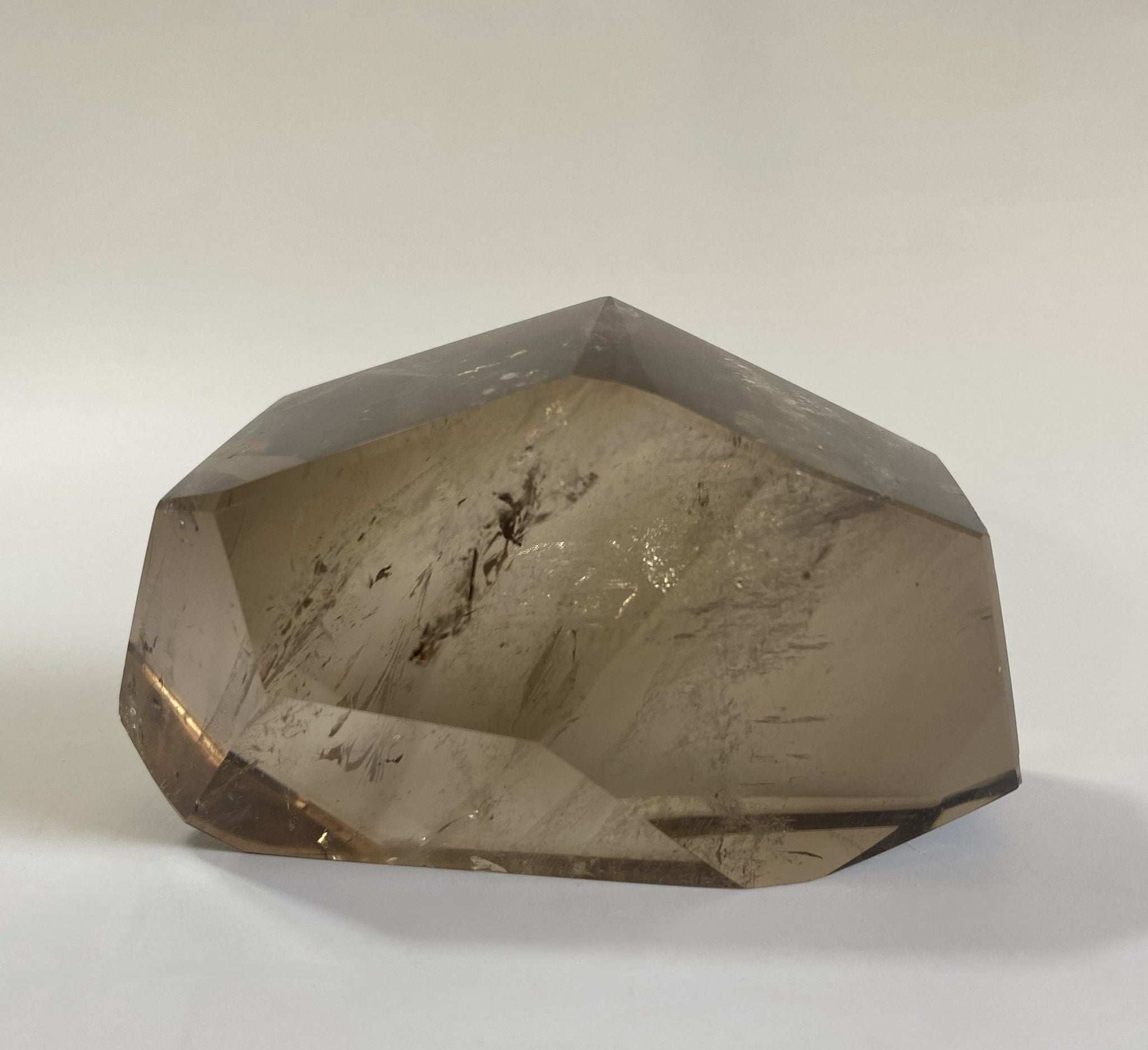 Cuart Fumuriu natur poligonal 9.8cm piatra semipretioasa