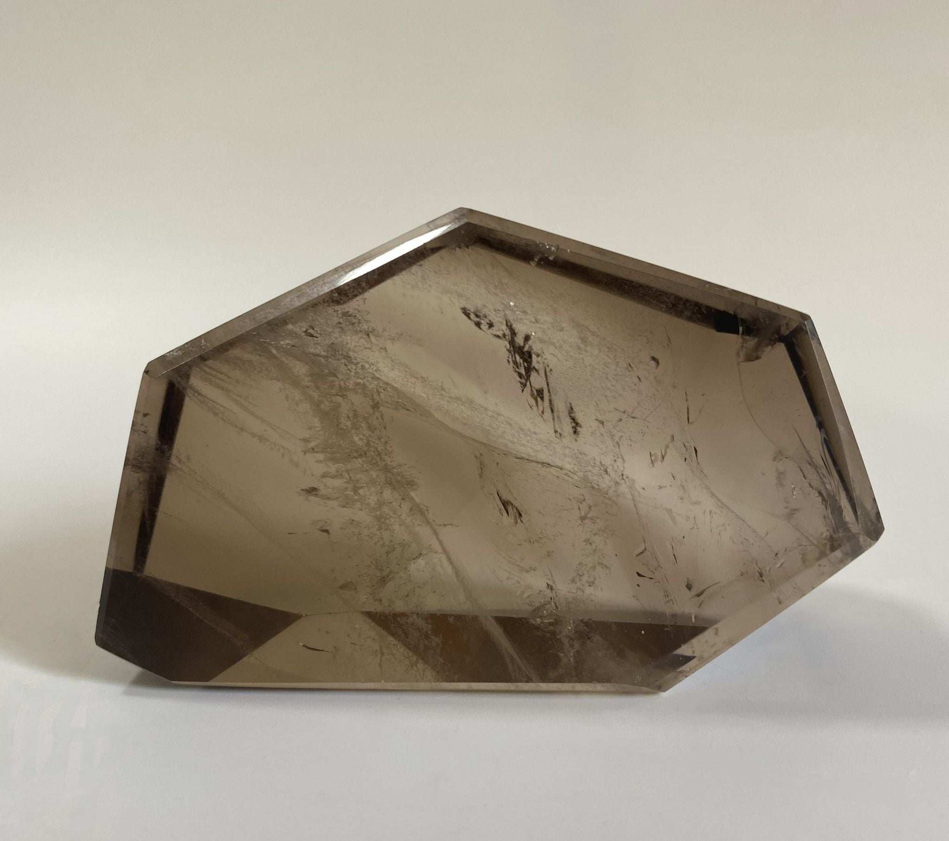 Cuart fumuriu formă poligonală 9.8cm piatră semiprețioasă naturală