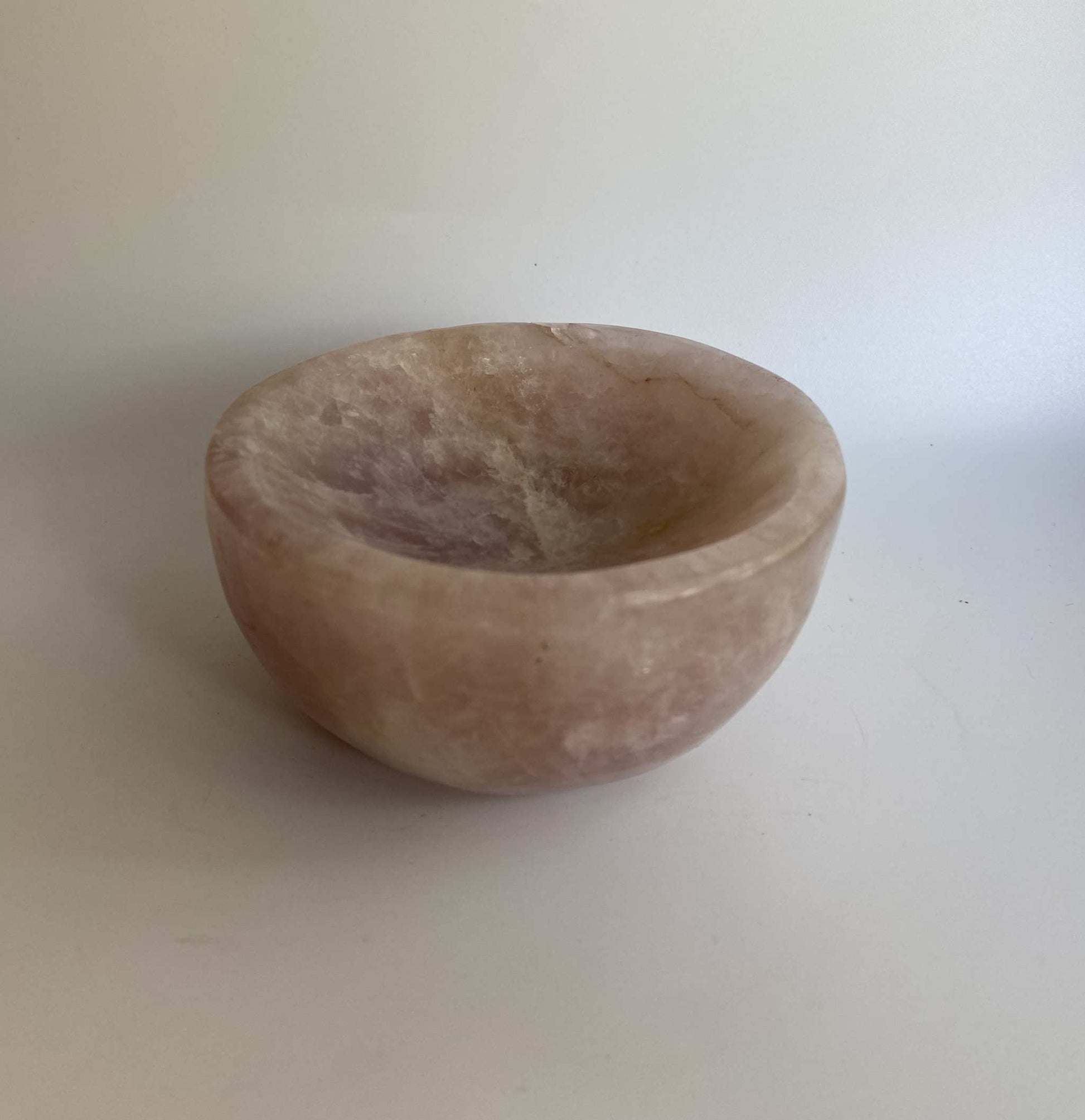 Bol decorativ din cuart roz semipretios pentru meditatie si reiki