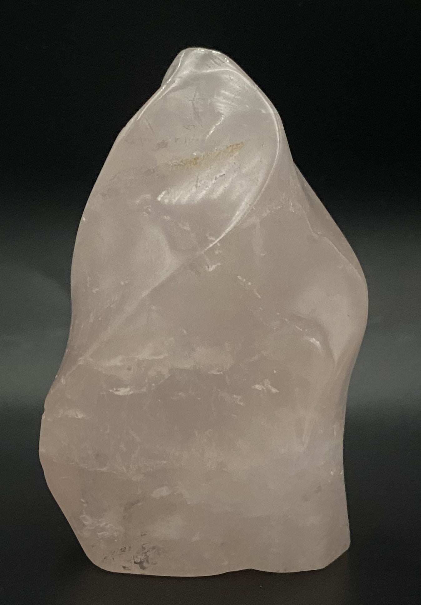 Sculptura din Cuart Roz piatra semipretioasa naturala luminoasa