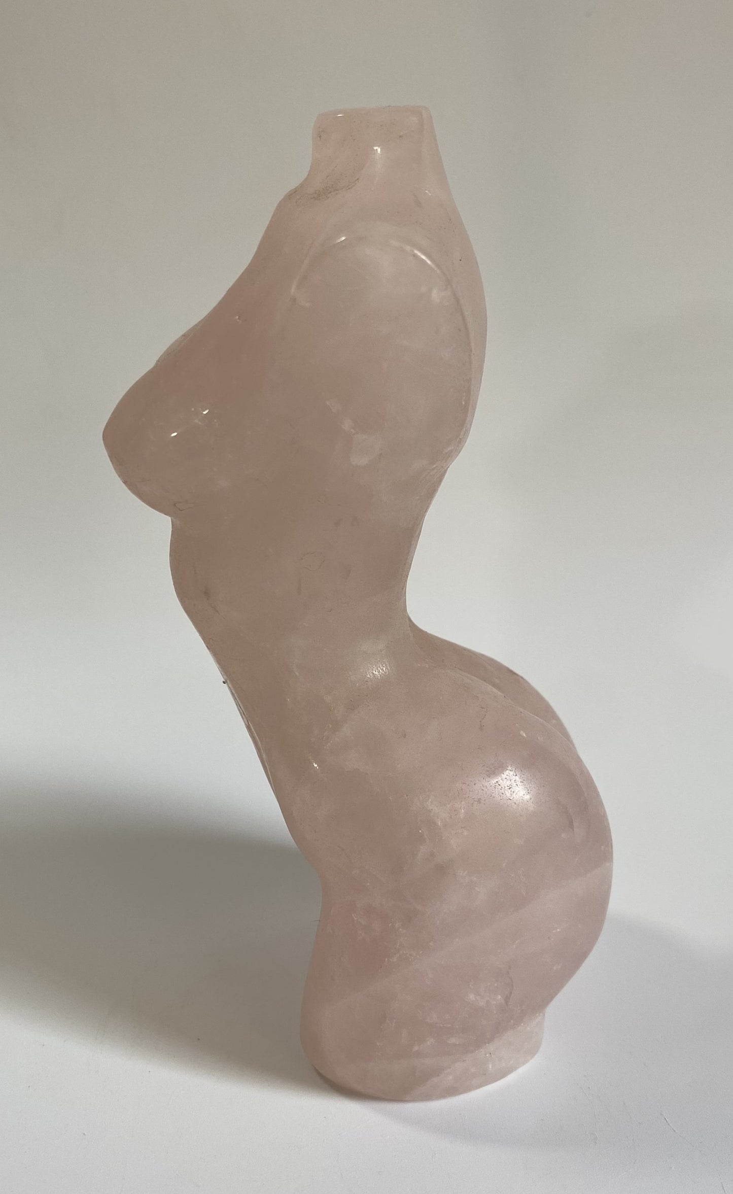 Cuart Roz - Sculptura nud piatra semipretioasa