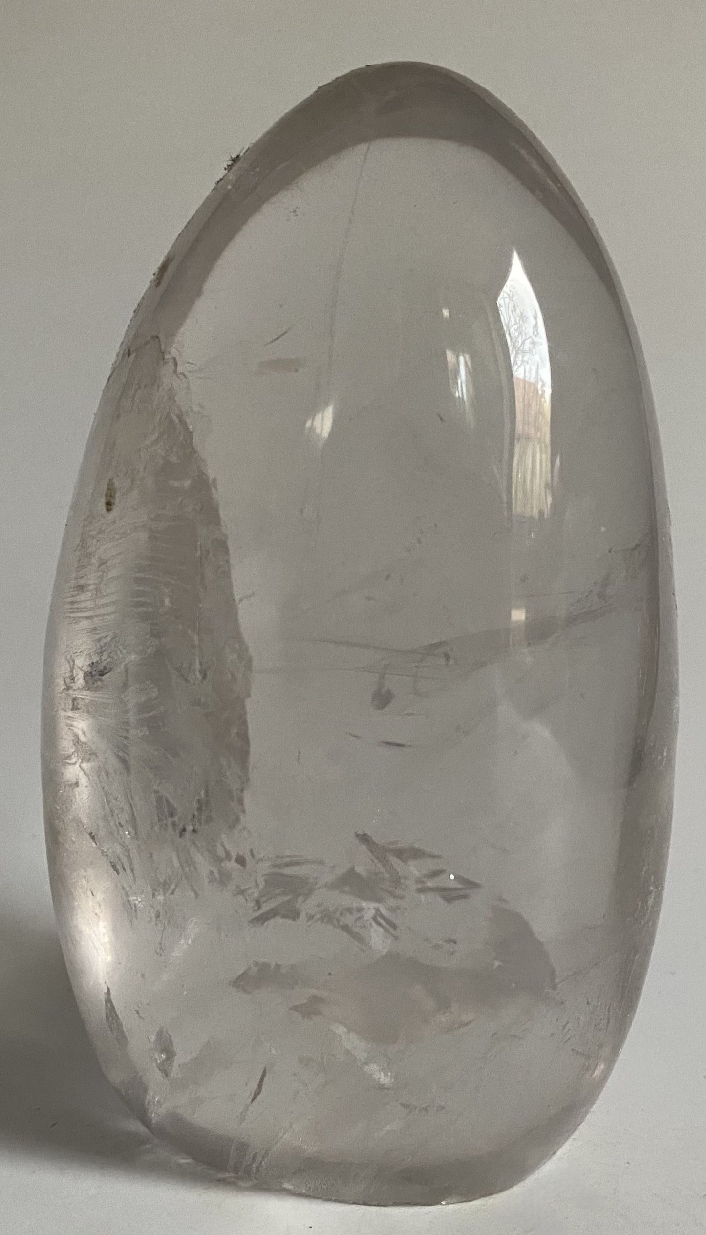 Sculptura din Cuart Transparent de 11.8cm, piatră semiprețioasă naturală