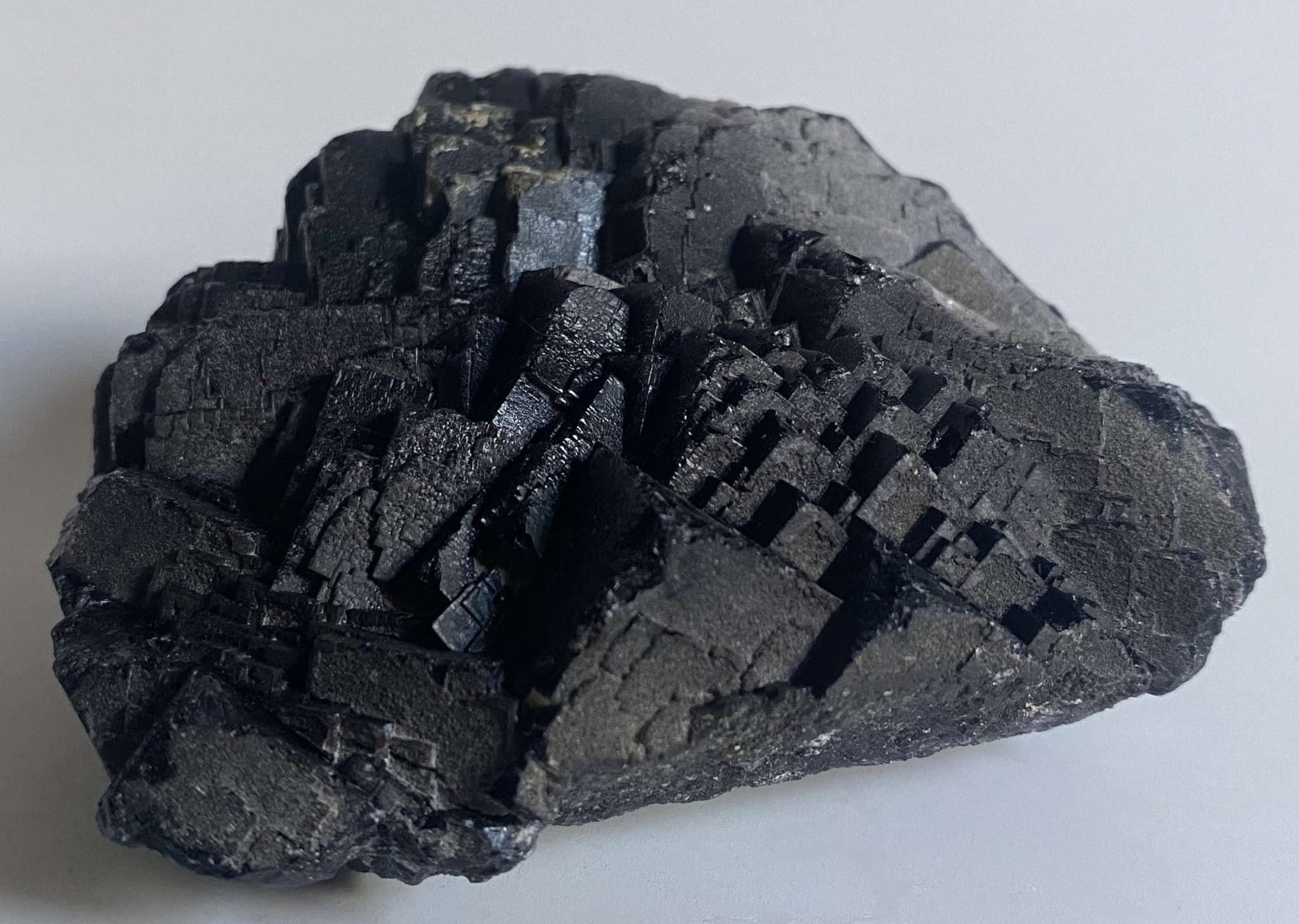 Specimen Fluorit Black Rose natural negru mineral de colecție