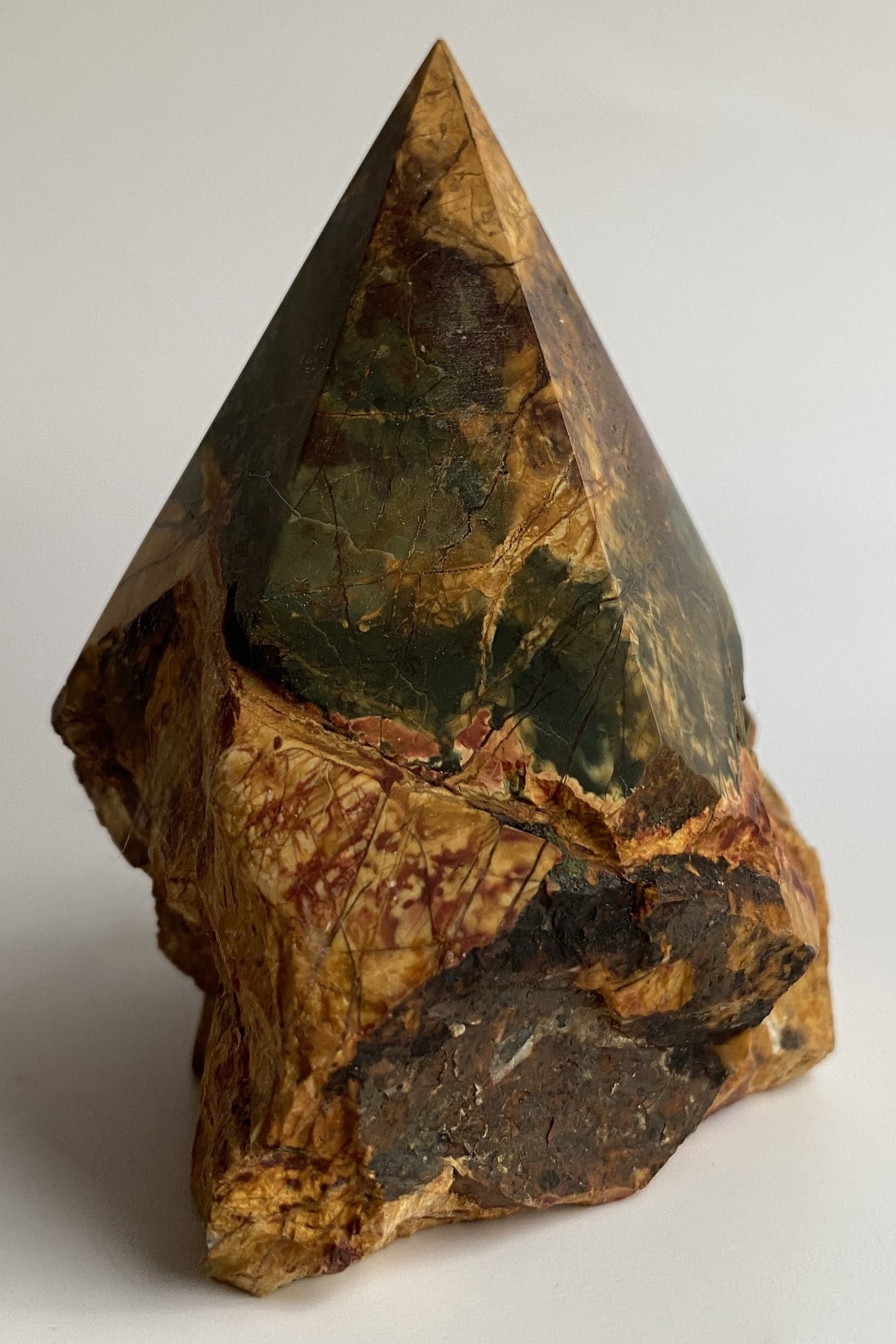 Jasp Creek - Varf polisat piatra semipretioasa