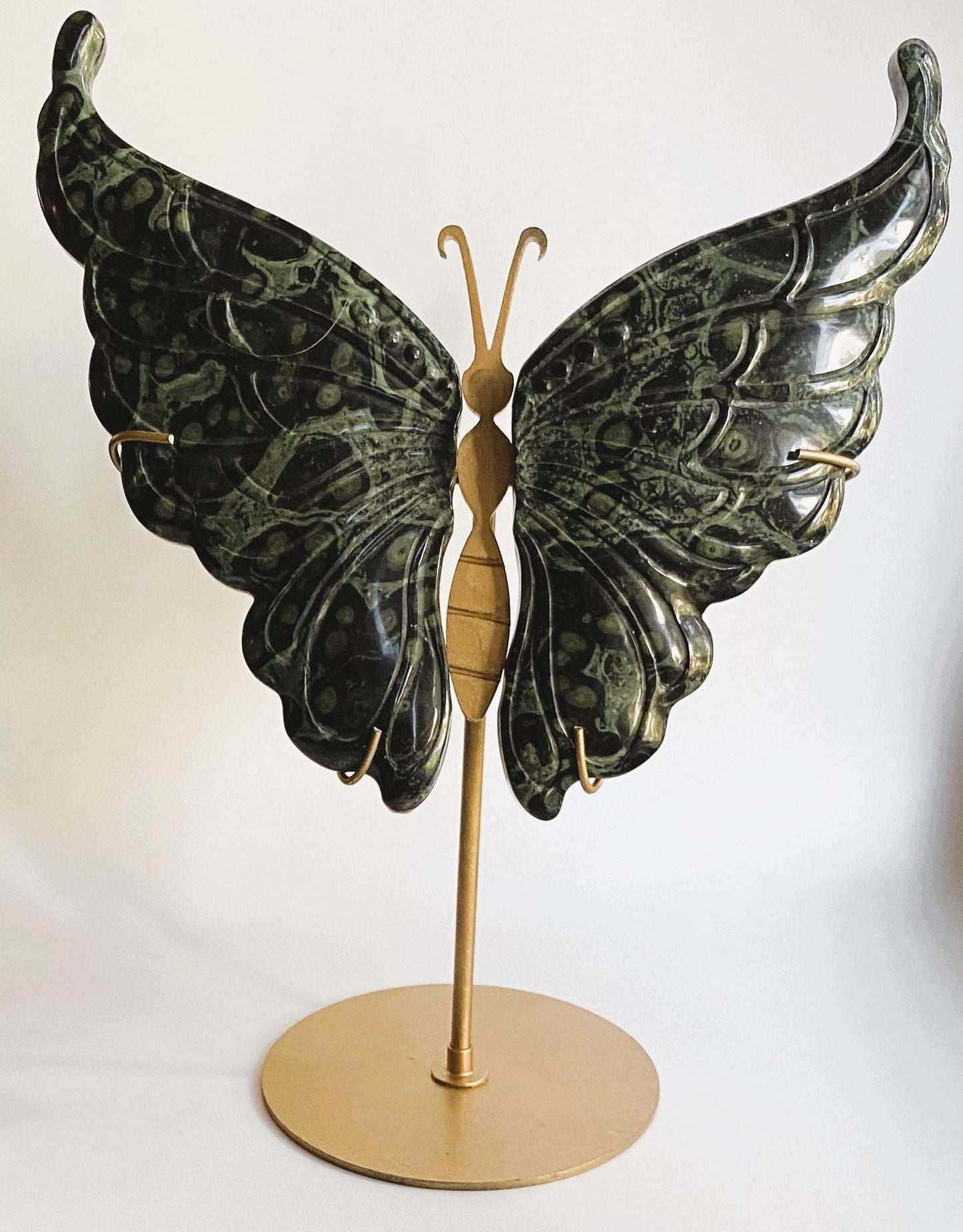 Jasp Kambaba butterfly sculpture on metal stand polished semi-precious stone decoration