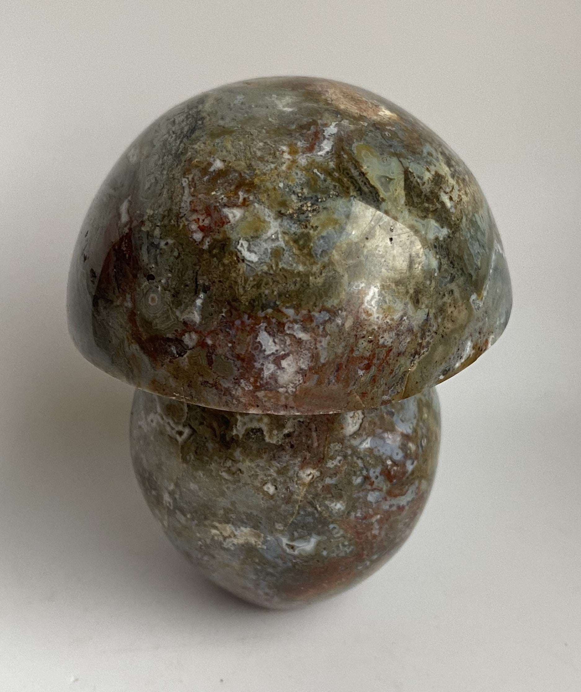 Ciuperca sculptată din piatră semiprețioasă Jasp Oceanic cu nuanțe naturale diverse