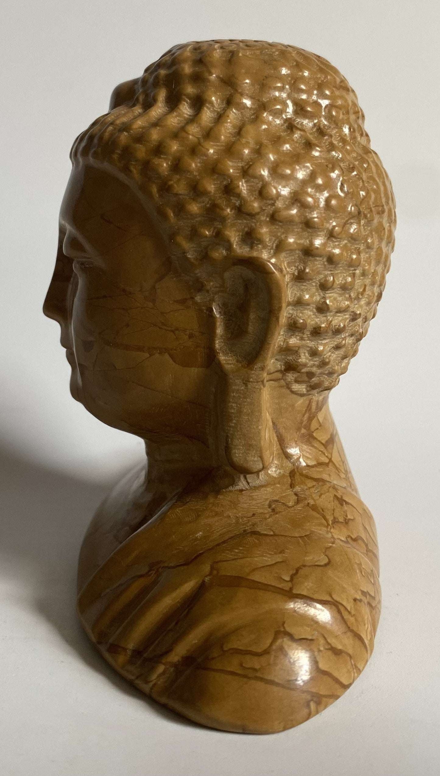 Sculptură Buddha din jasp peisaj Woodgrain finisaj natural viu detaliu textură lemn