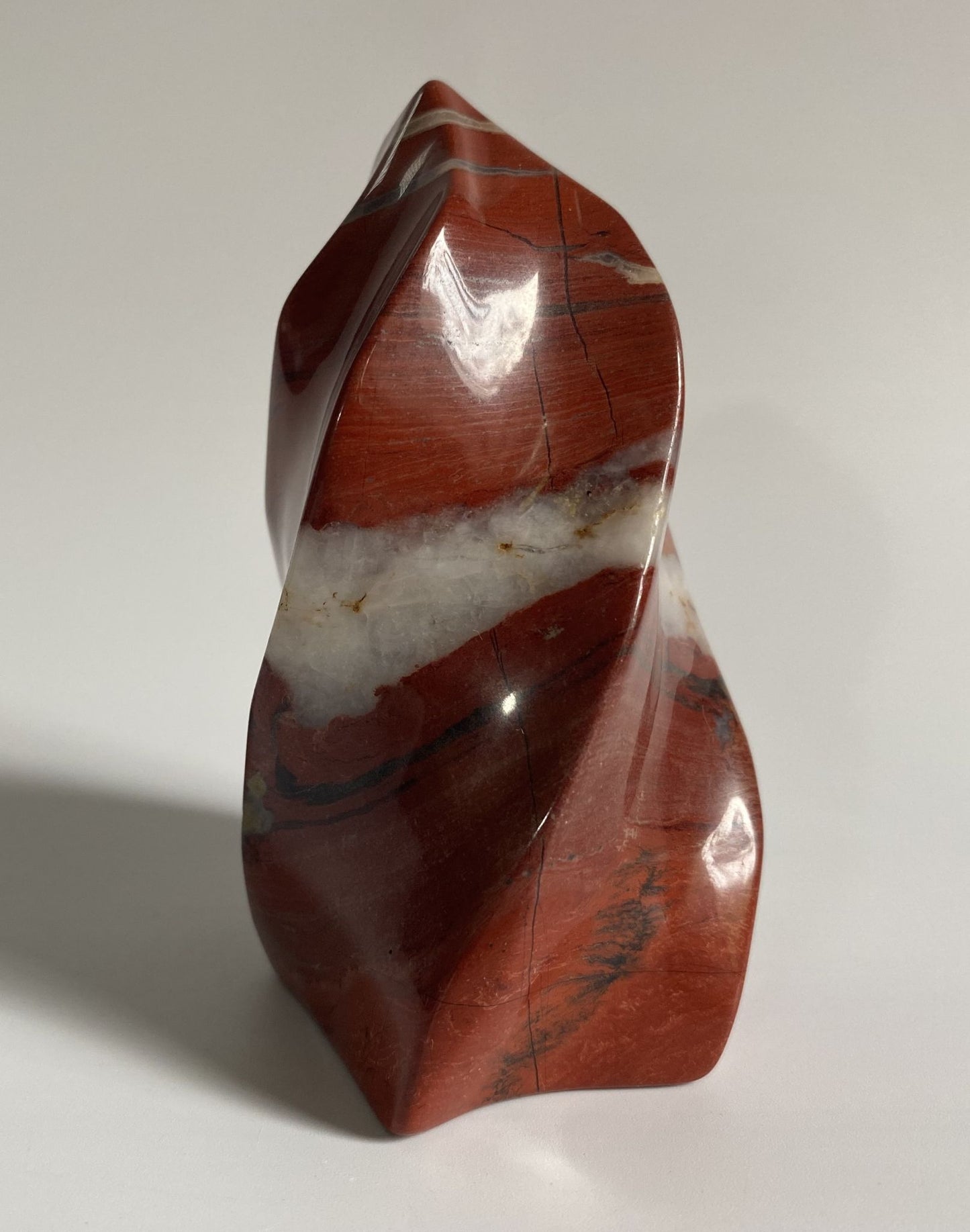 Jasp Rosu - Sculptura 10cm - Pietre Semipretioase Naturale