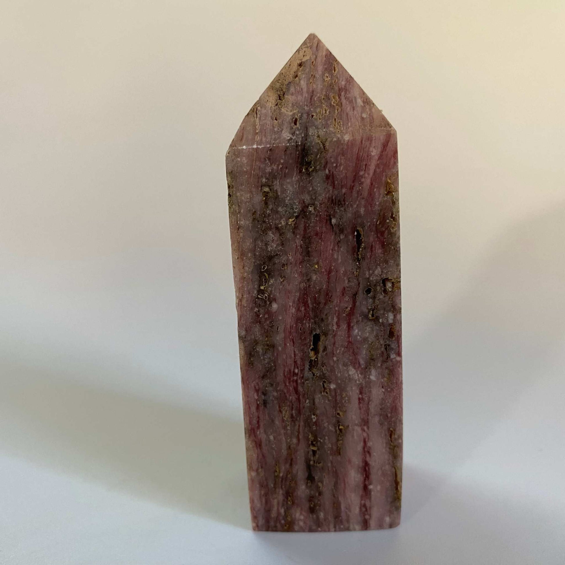 obelisc din muscovit roz 8.4cm piatra semipretioasa naturala