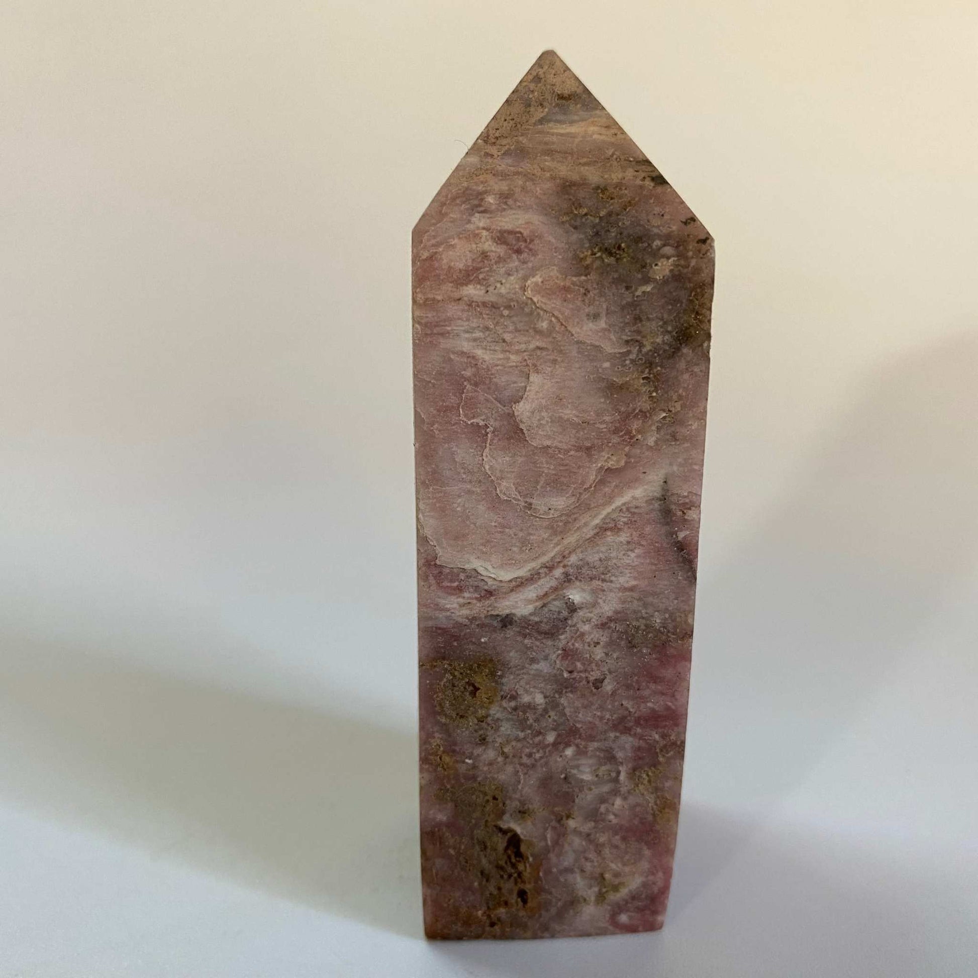 Obelisc 8.4cm din Muscovit Roz natural pietre semipretioase