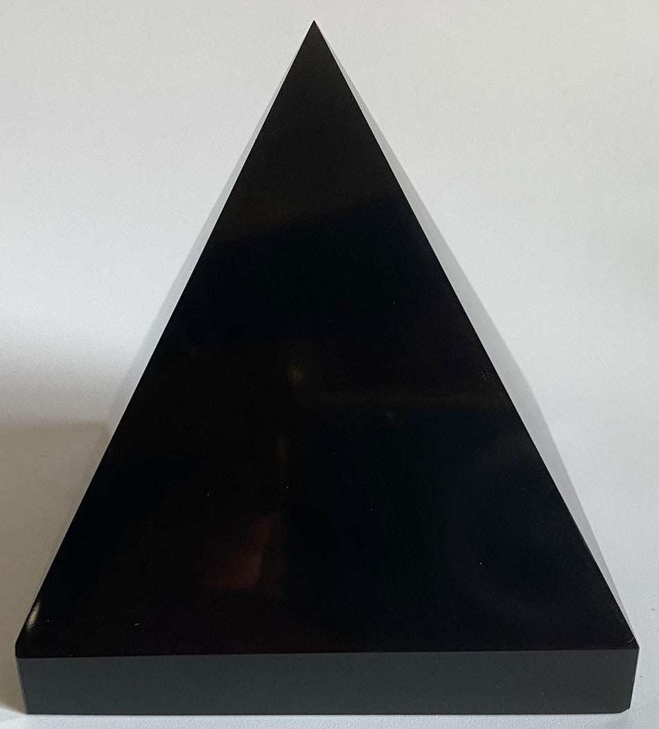 Piramidă din obsidian natural de 9.2 cm, piatră semiprețioasă