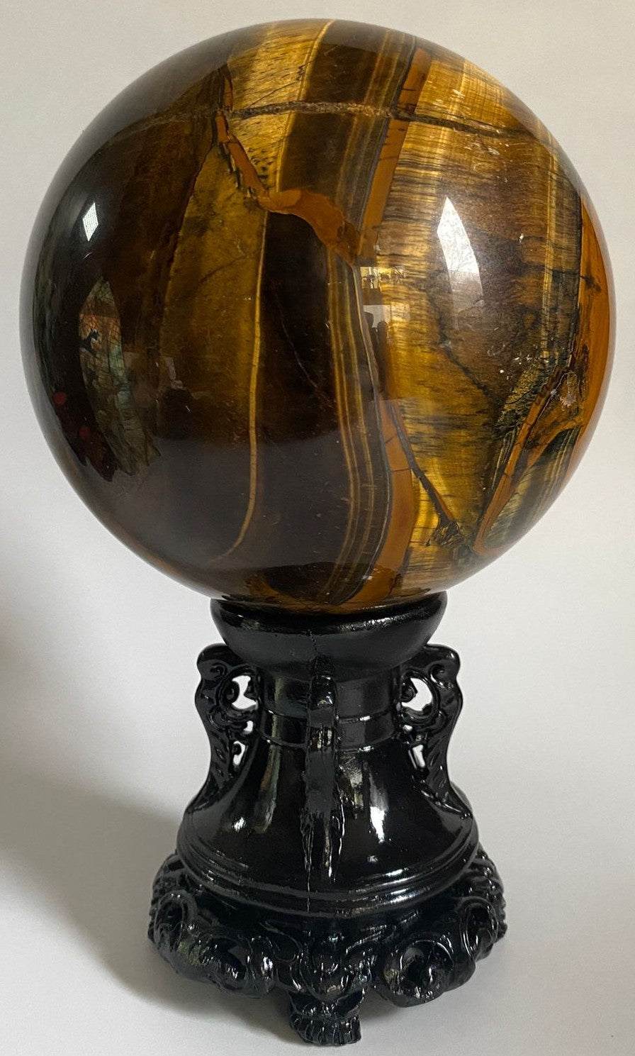 Sfera Ochi de Tigru 11cm pe suport negru din pietre semipretioase naturale
