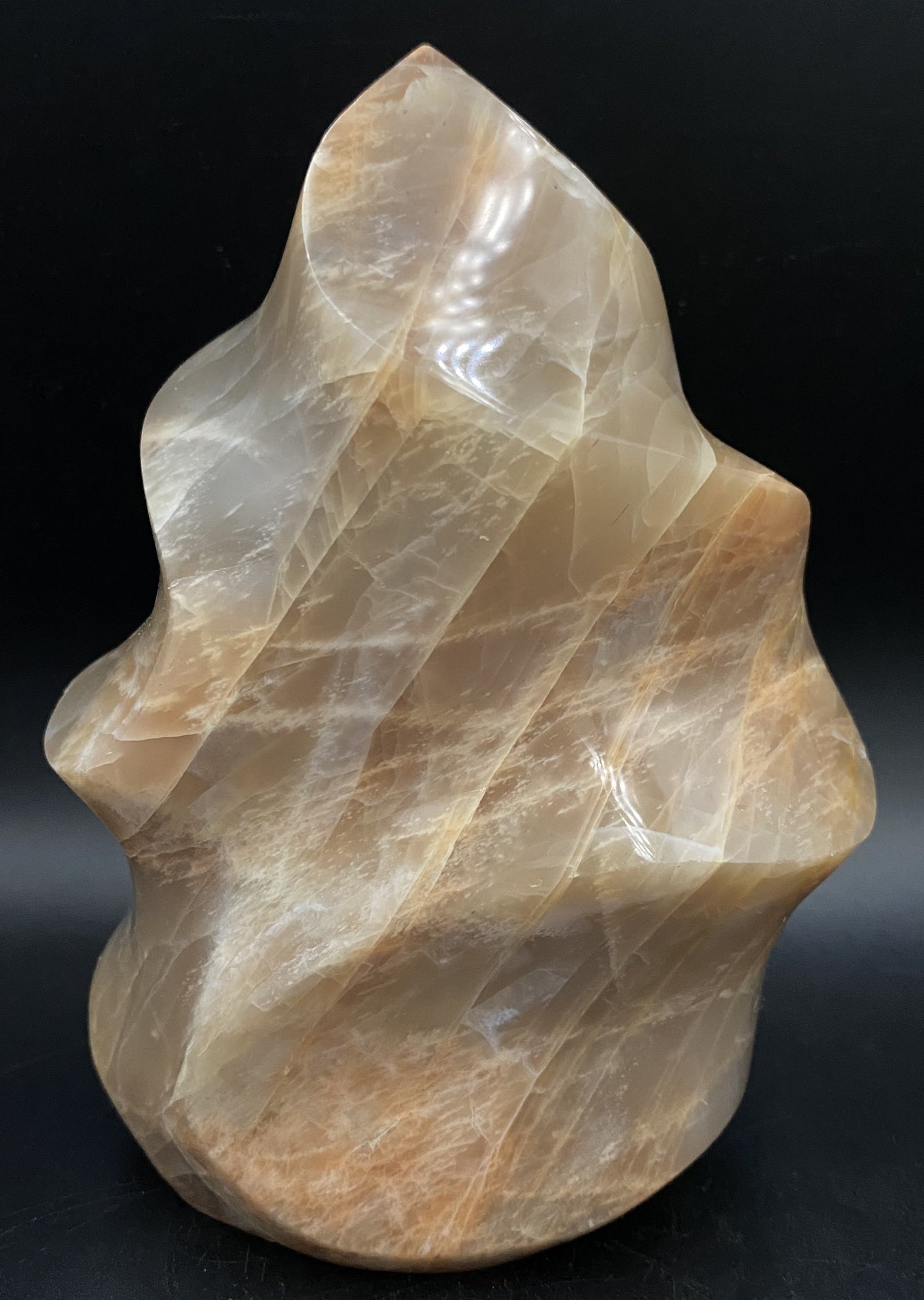 Piatra Lunii Piersica - Sculptura piatra semipretioasa