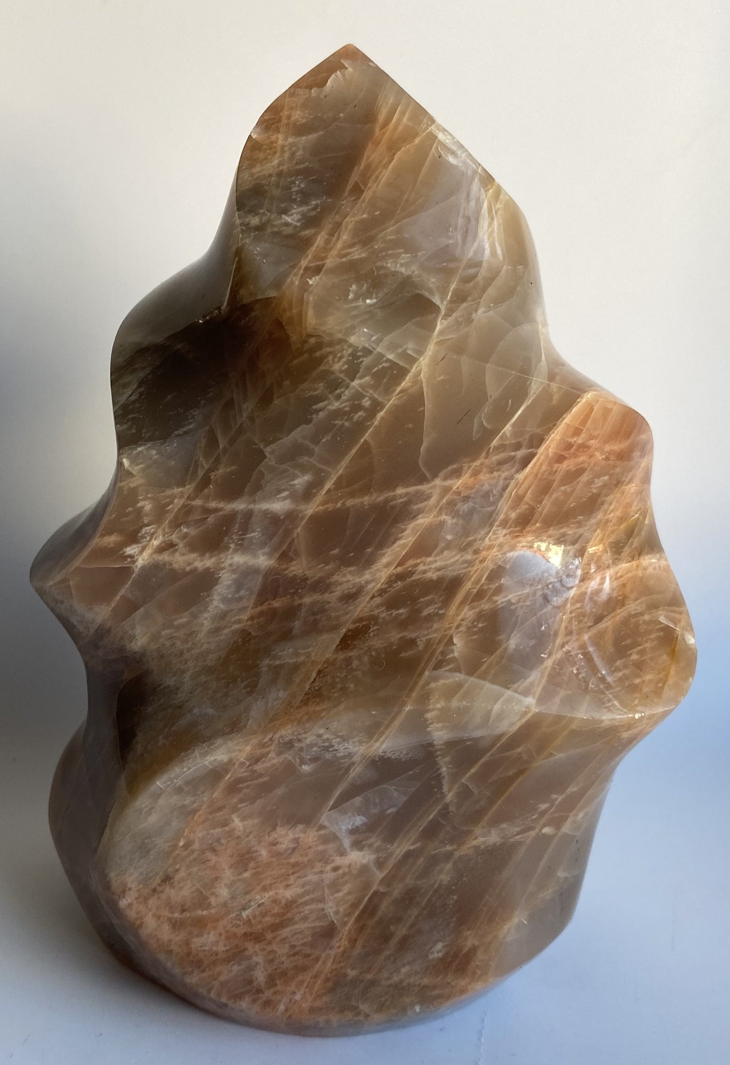 Piatra Lunii Piersica - Sculptura piatra semipretioasa