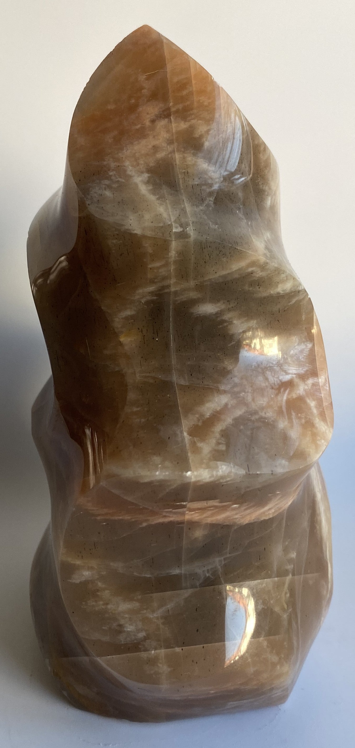 Piatra Lunii Piersica - Sculptura piatra semipretioasa