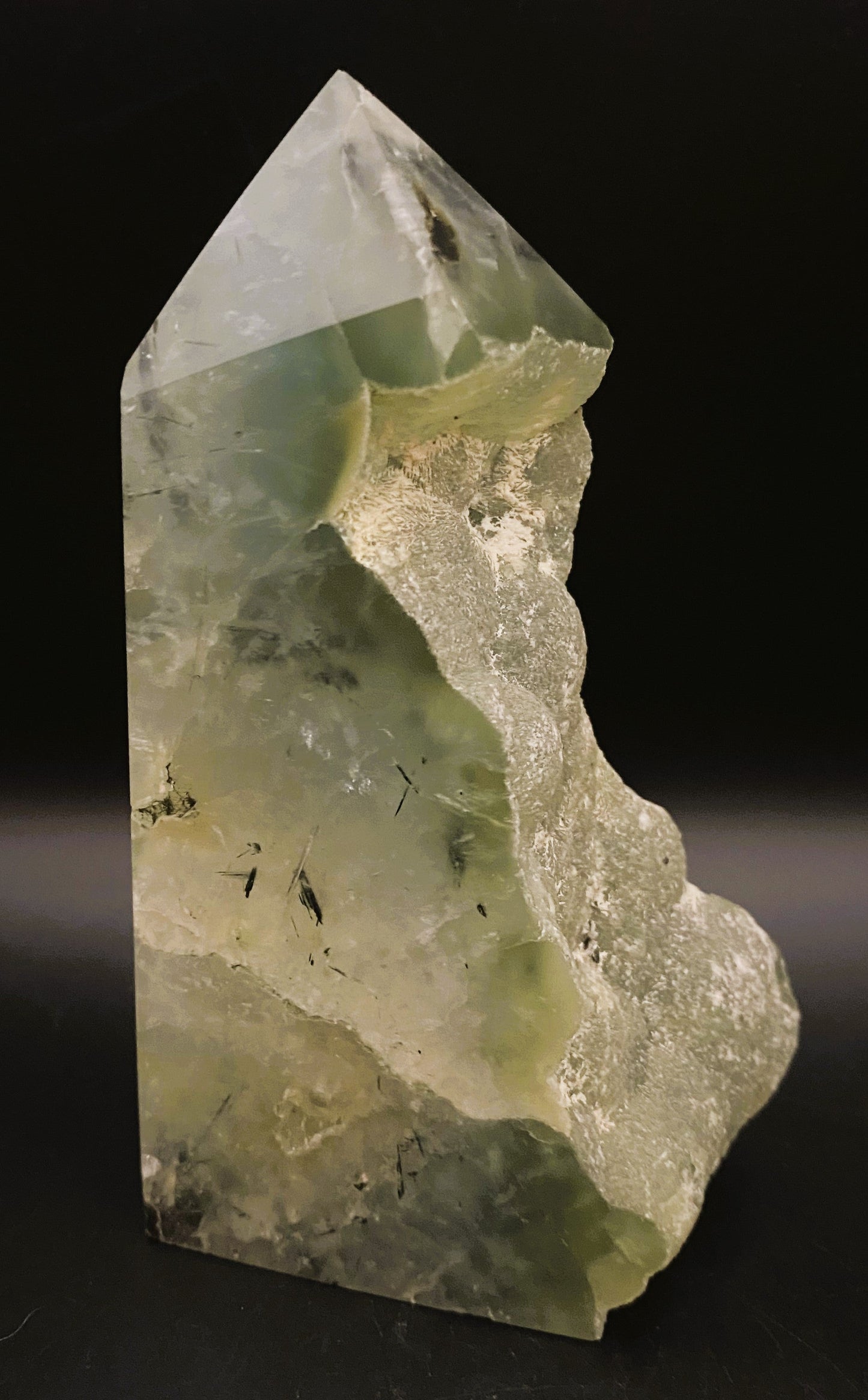 Prehnit obelisk rough 12cm natural semi-precious stone crystal gemstone
