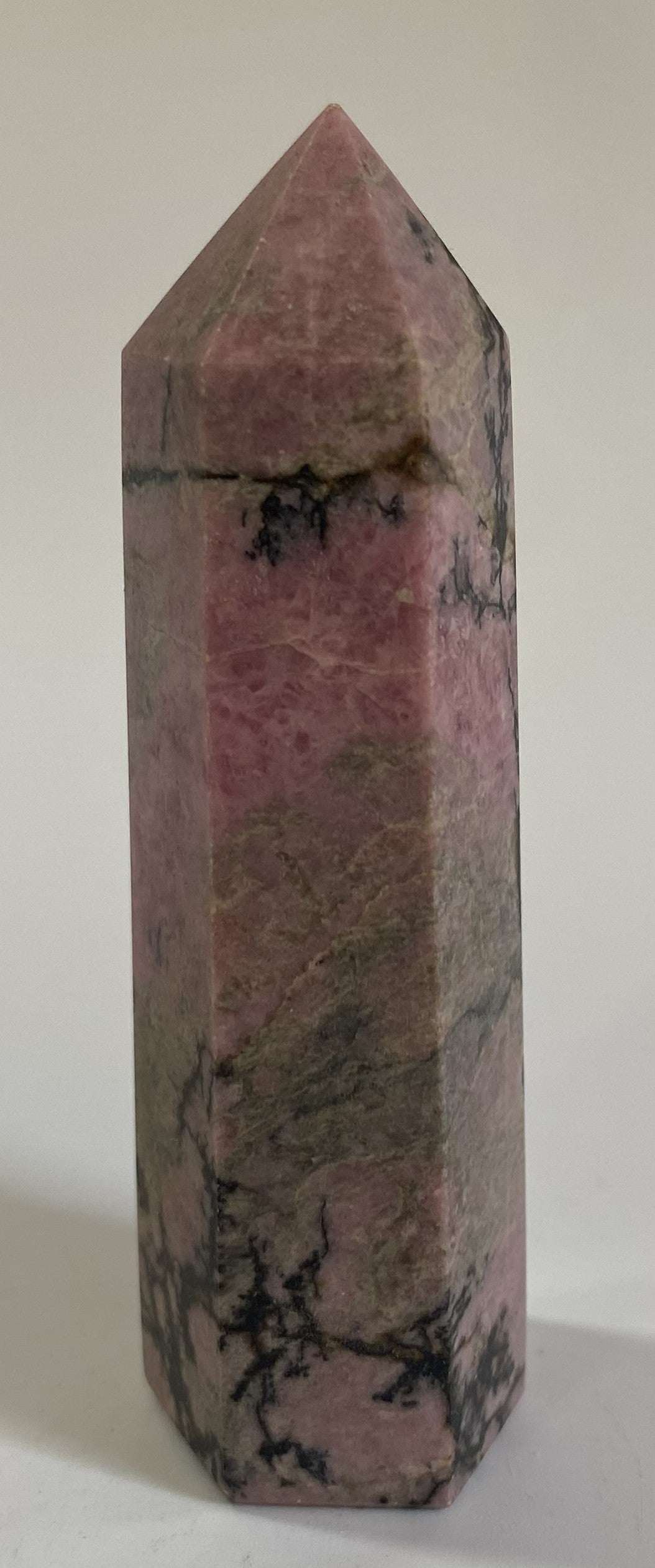 Rodonit obelisk stone semi-precious gemstone tower pink black veins