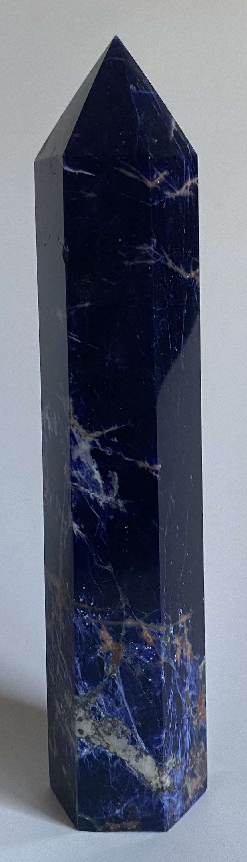 Obelisc din sodalit albastru închis de 17 cm decorativ din piatră semiprețioasă