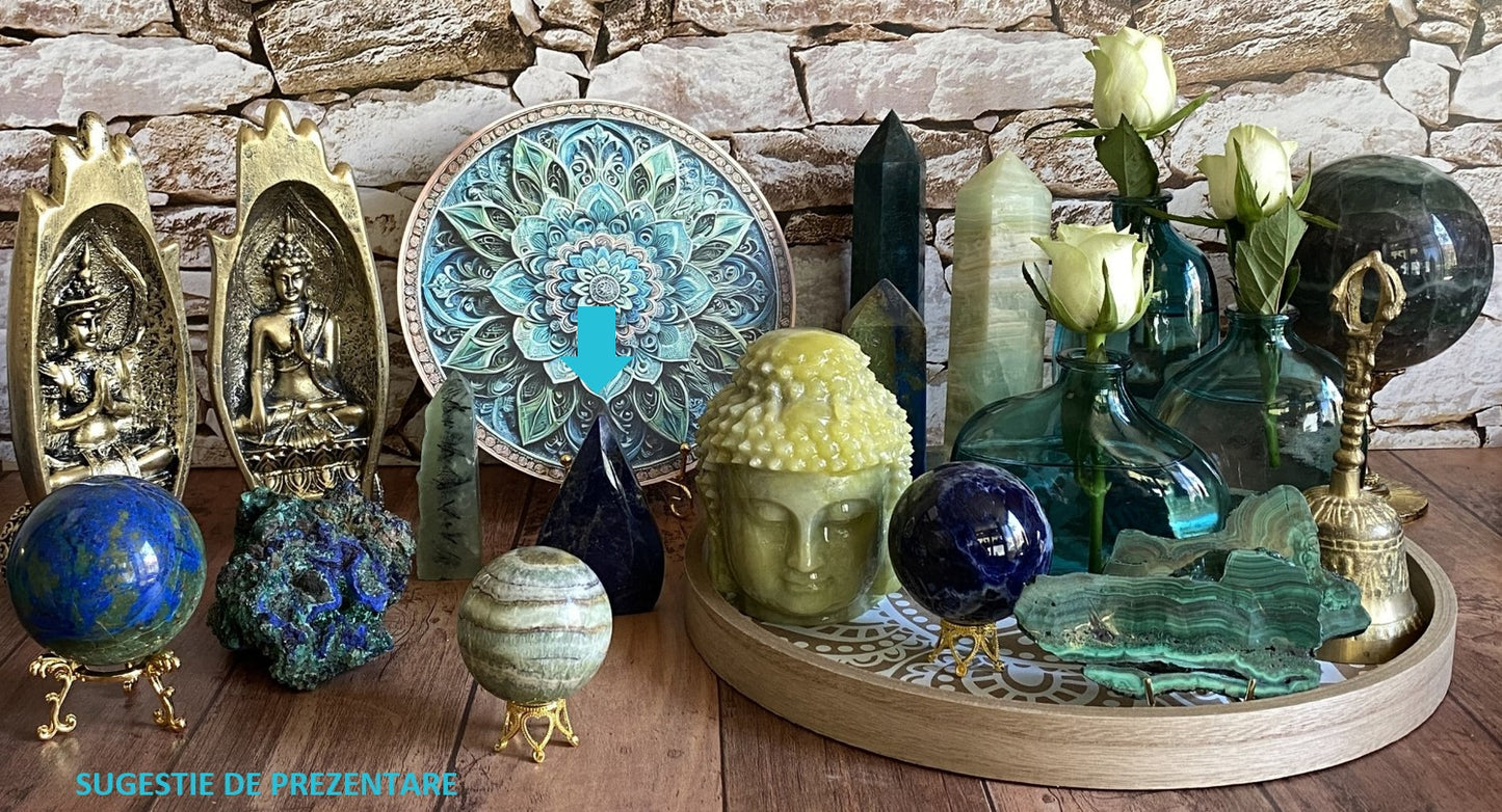 Decor cu sculptura din piatra semipretioasa de sodalit cu mandala