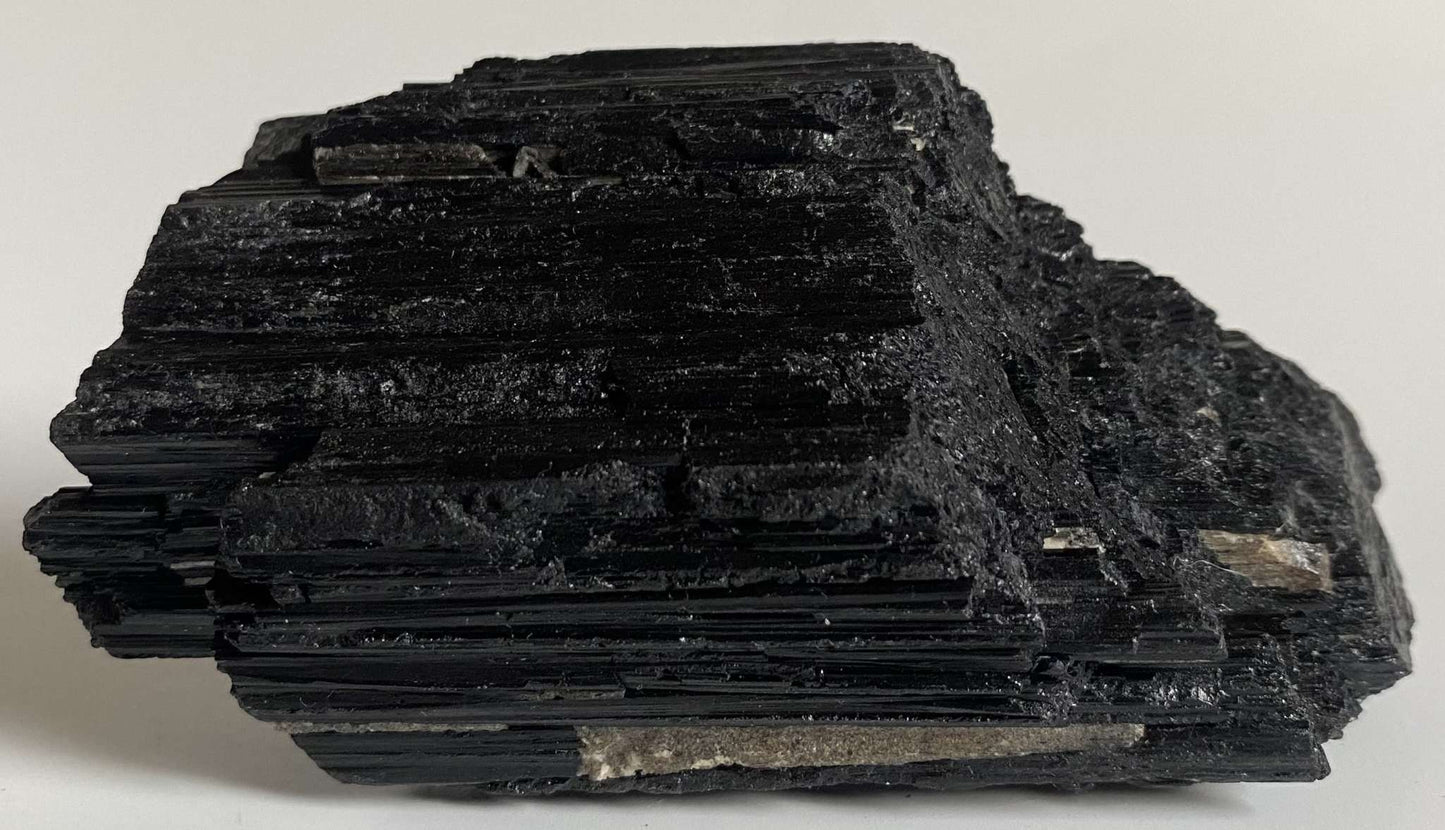 Turmalina Neagra piatra bruta 11.2cm cristal vindecator natural