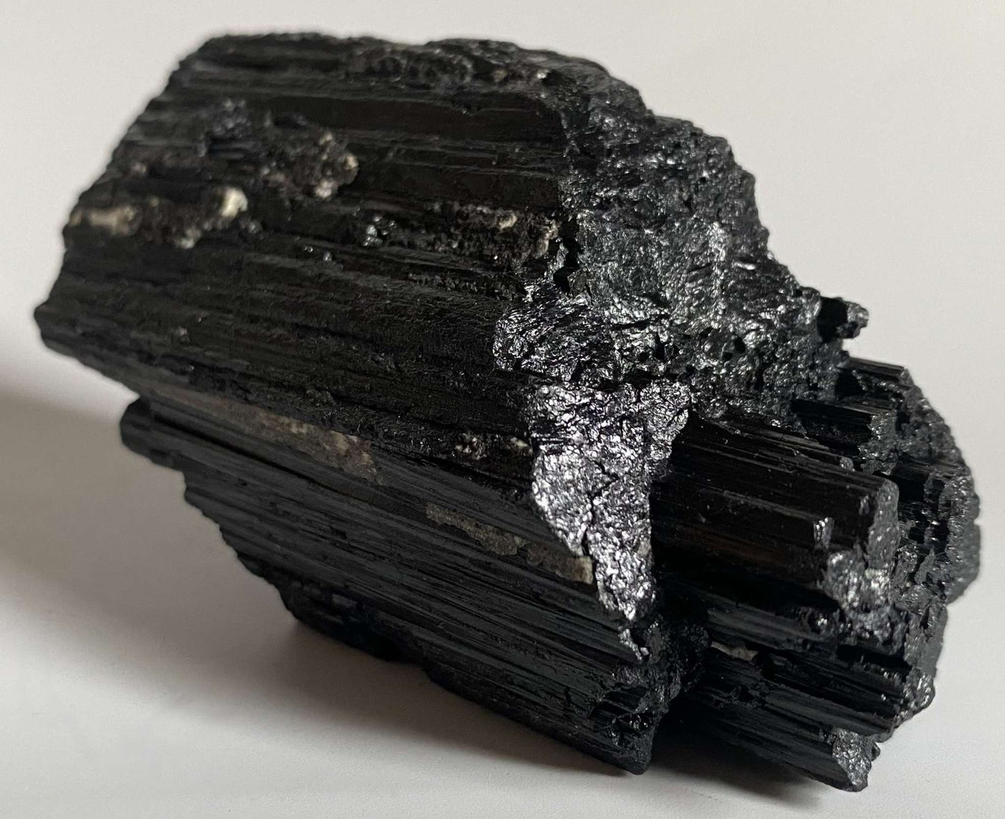 Piatra bruta de turmalina neagra naturala, 11.2 cm, cristal vindecator
