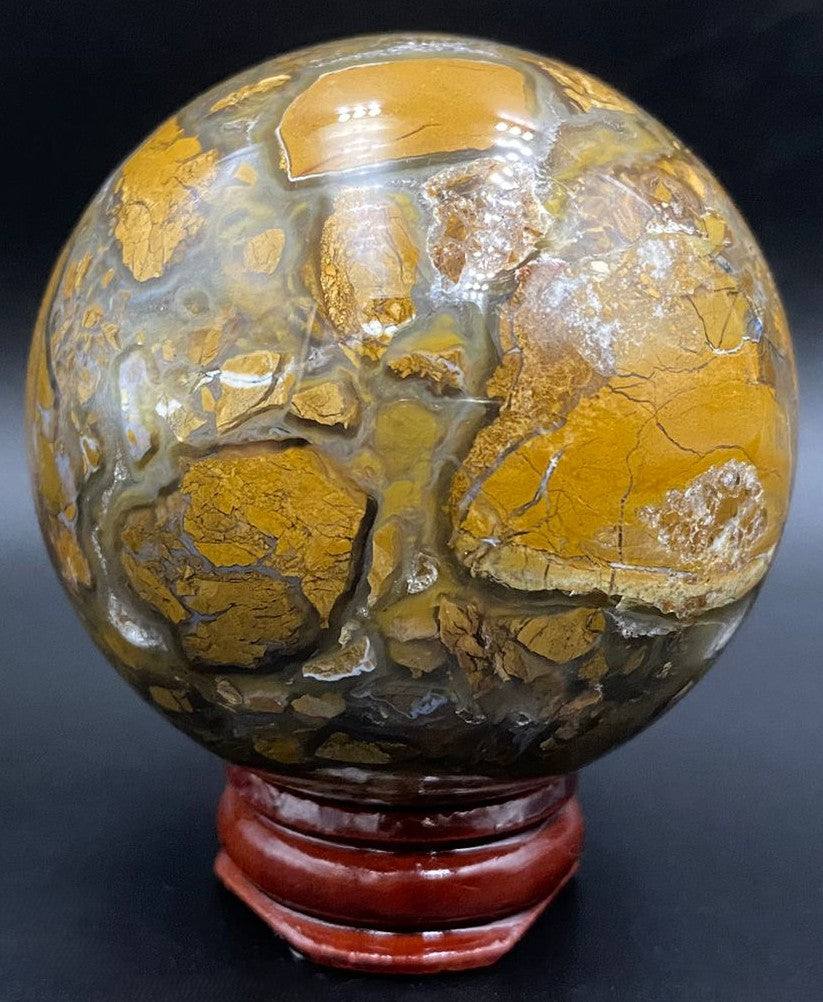 Sfera din Agat Indonezia pe suport din lemn natural 5.9cm